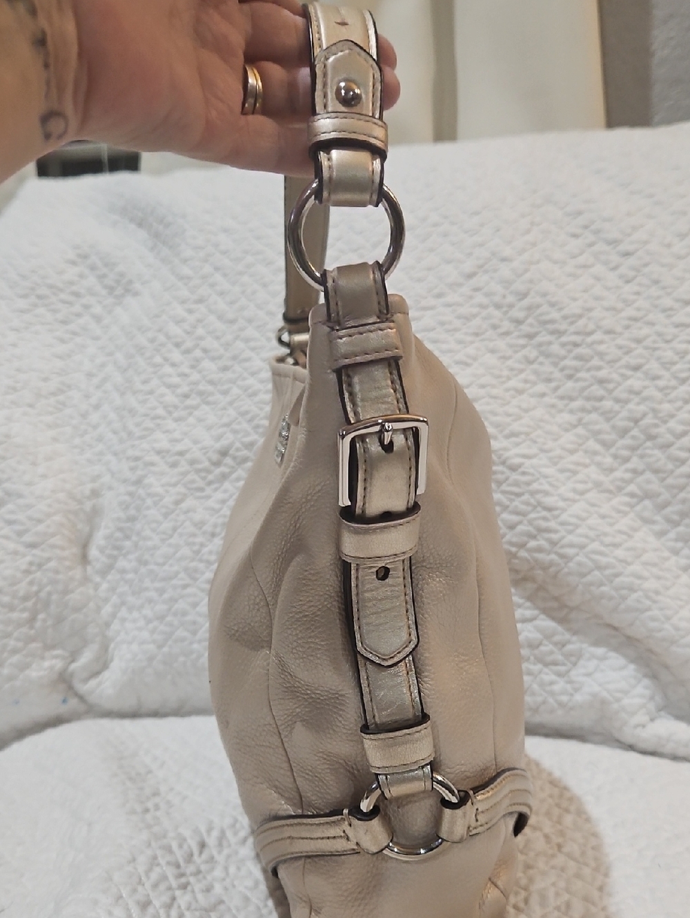 Vintage Coach Chelsey metallic Champagne Hobo Shoulder bag - Picture 3 of 9